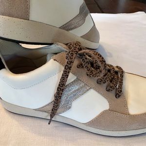 NWOT, SZ 9, Sanctuary women’s tennis shoes, cheetah, suede & silver details.
